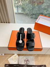 KUTE 60 SANDAL IN BLACK CALFSKIN