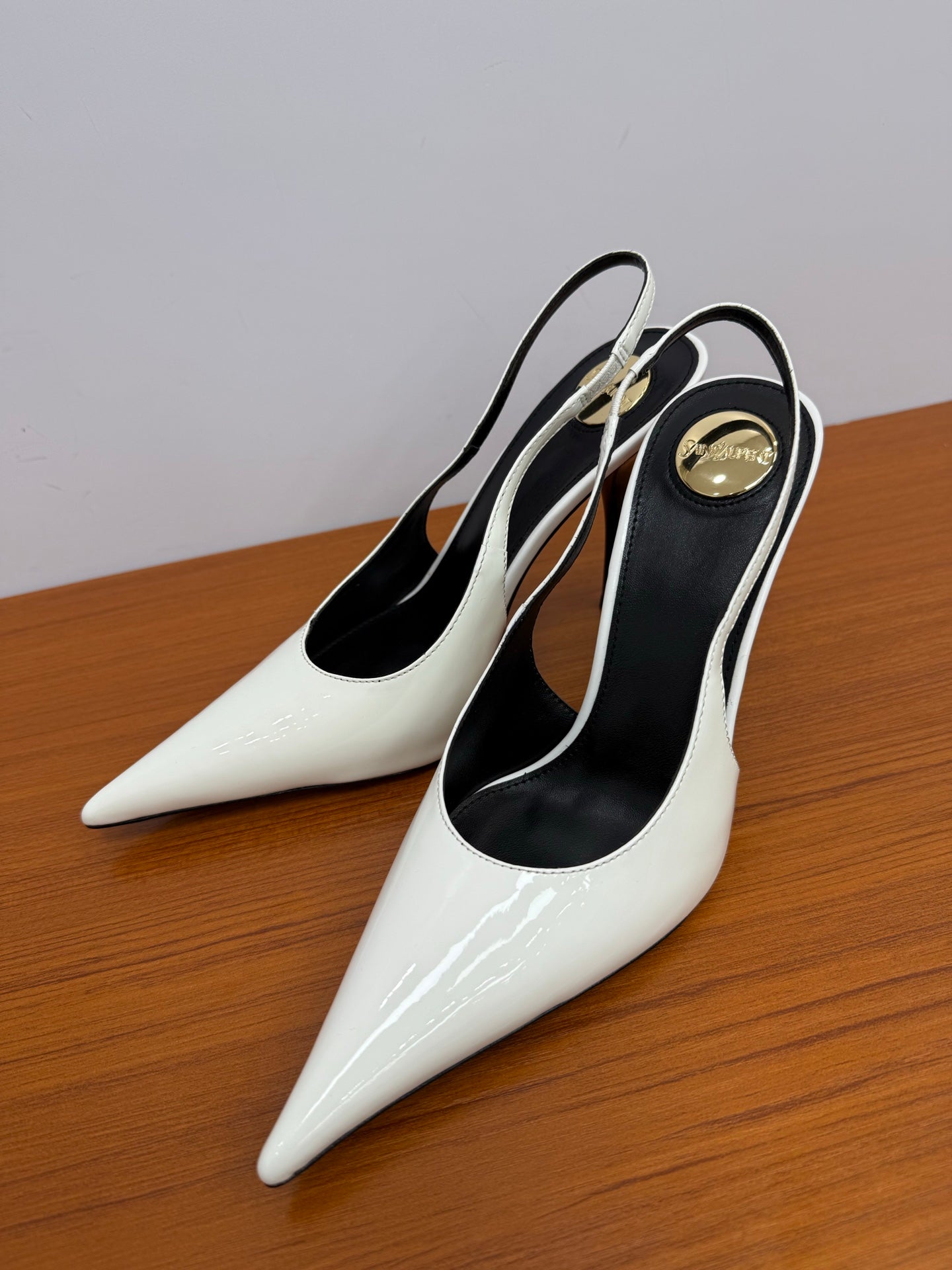 YSL 26S HEELED SLINGBACKS 100 MM IN WHITE GLOSSY CALFSKIN