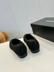 BALLET FLATS IN BLACK TWEED AND FABRIC