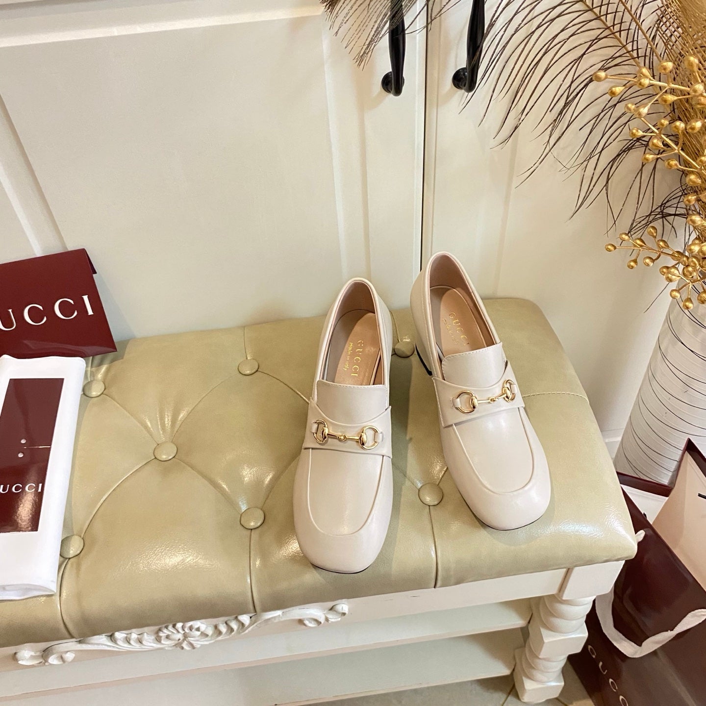 GUCCI 26S HORSEBIT LOAFERS 55 MM IN IVORY SMOOTH CALFSKIN