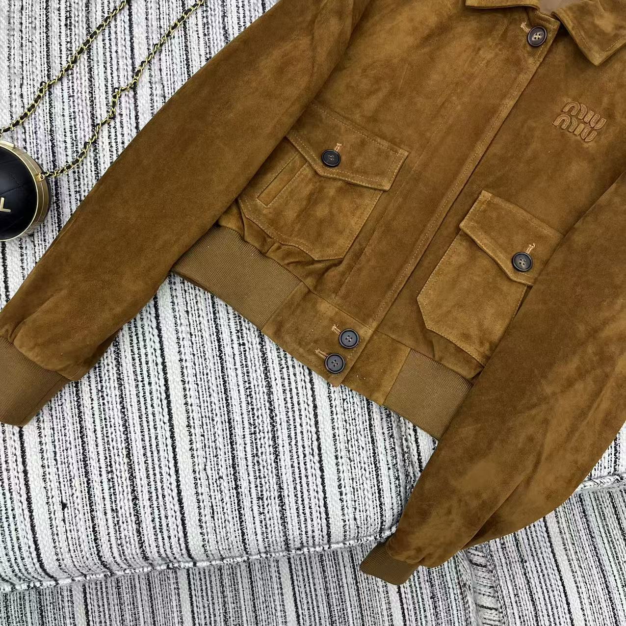 MIUMIU SHORT JACKET STYLE 32
