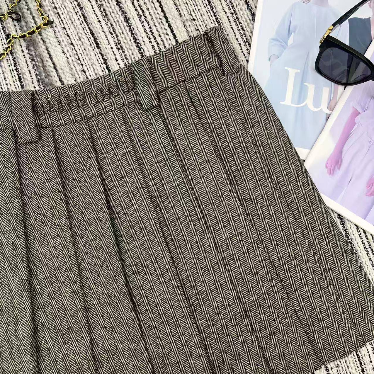 MIUMIU SKIRT STYLE 575