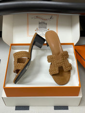 HM 25S ORAN HIGH‑HEEL SANDAL IN LIGHT BROWN SUEDE AND LAMBSKIN