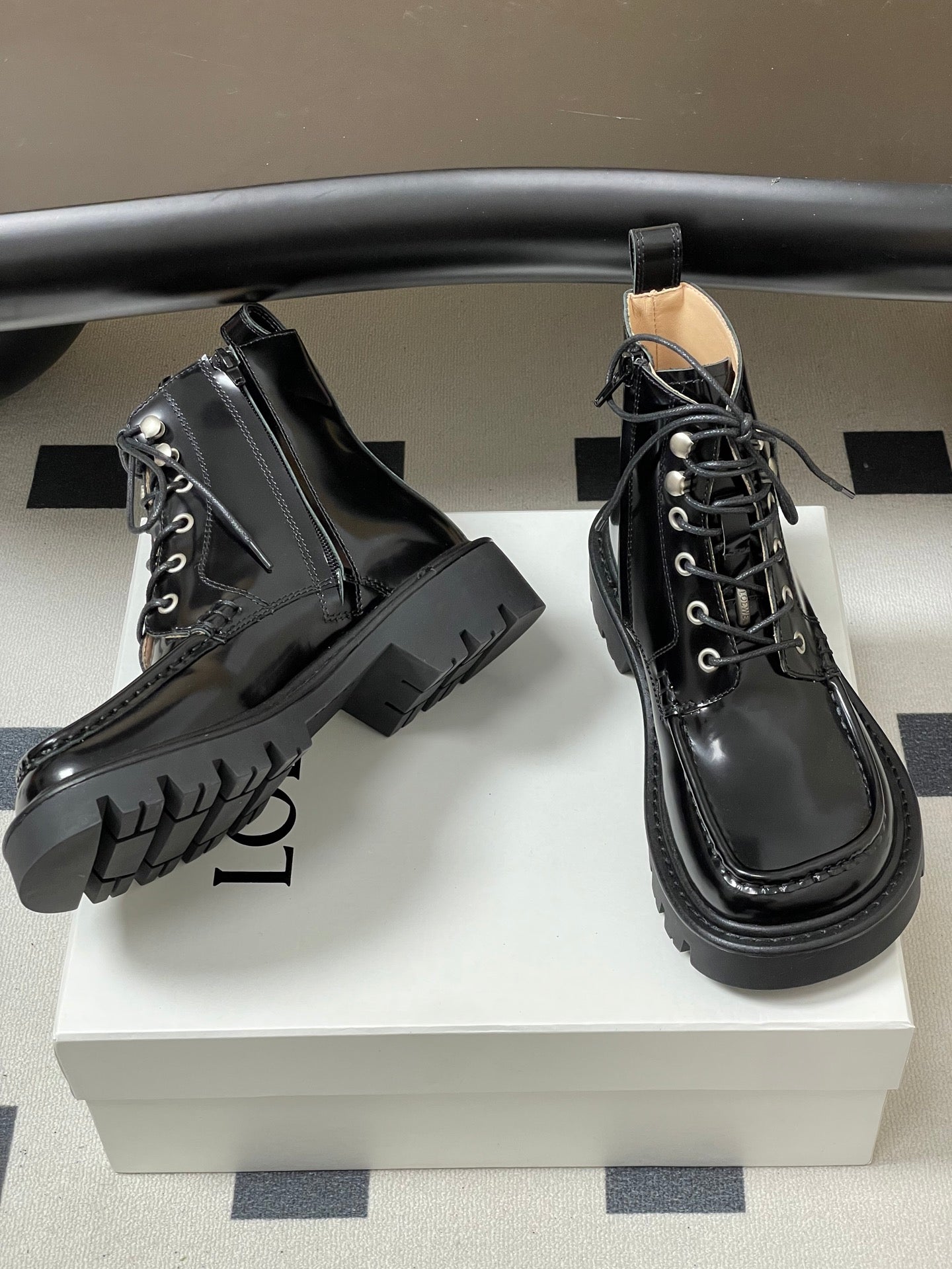 LOEWE 26S ANKLE BOOTS IN BLACK PATENT CALFSKIN