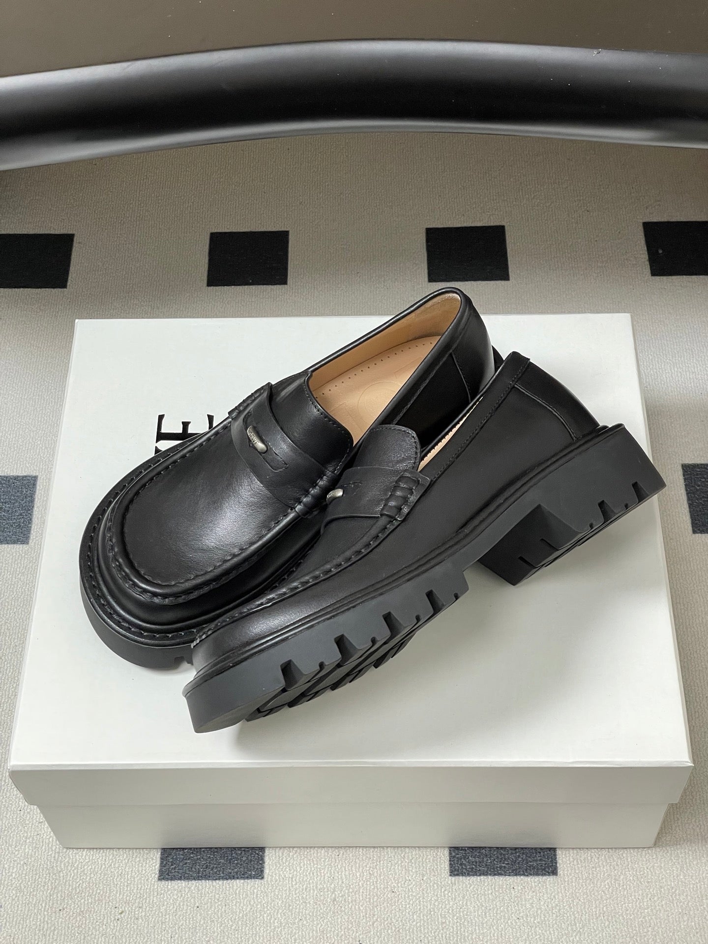 LOEWE 26S LOAFER IN BLACK CALFSKIN
