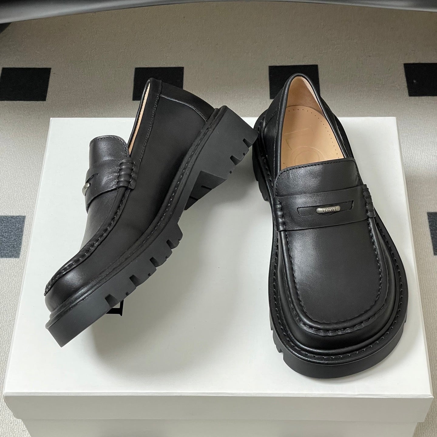 LOEWE 26S LOAFER IN BLACK CALFSKIN