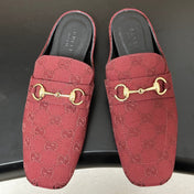 GUCCI 26S HORSEBIT LOAFER MULES IN RED CANVAS