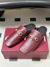 GUCCI 26S HORSEBIT LOAFER MULES IN RED CALFSKIN