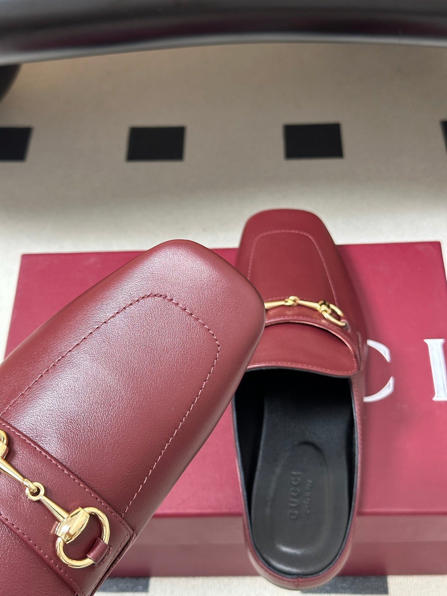 GUCCI 26S HORSEBIT LOAFER MULES IN RED CALFSKIN