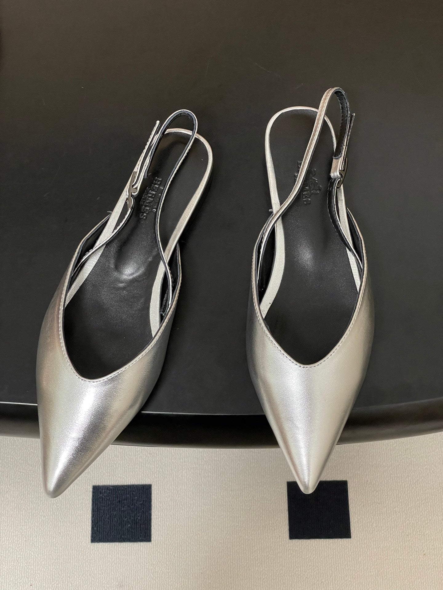 HM 26S NICOLE SLINGBACK IN SILVER CALFSKIN SILVER HARDWARE