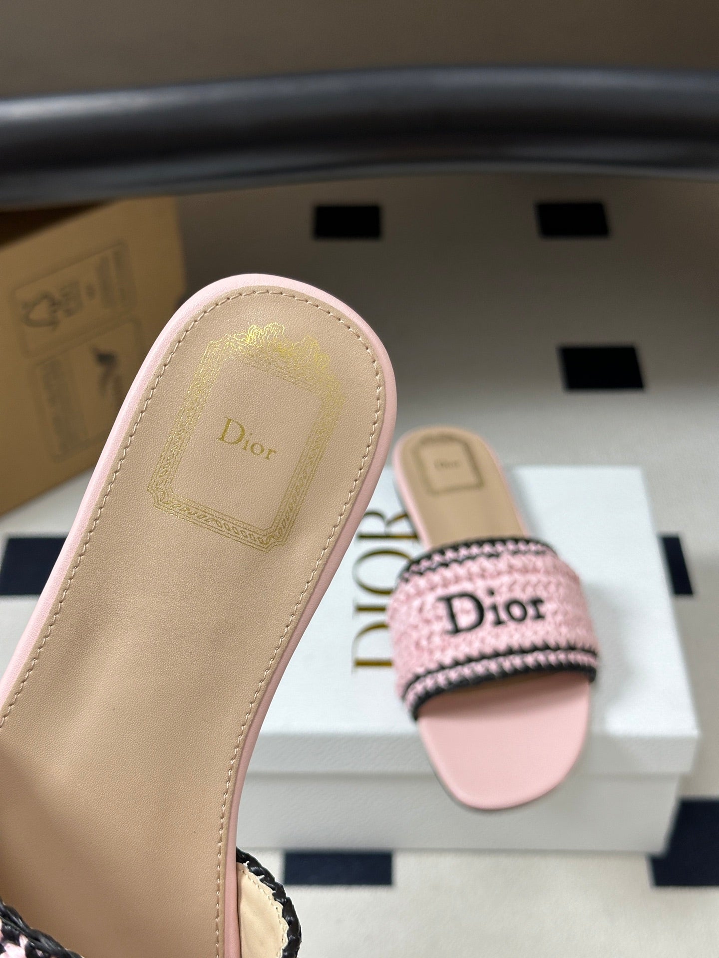 DIOR 26S FLAT SLIDE SANDALS IN PINK RAFFIA