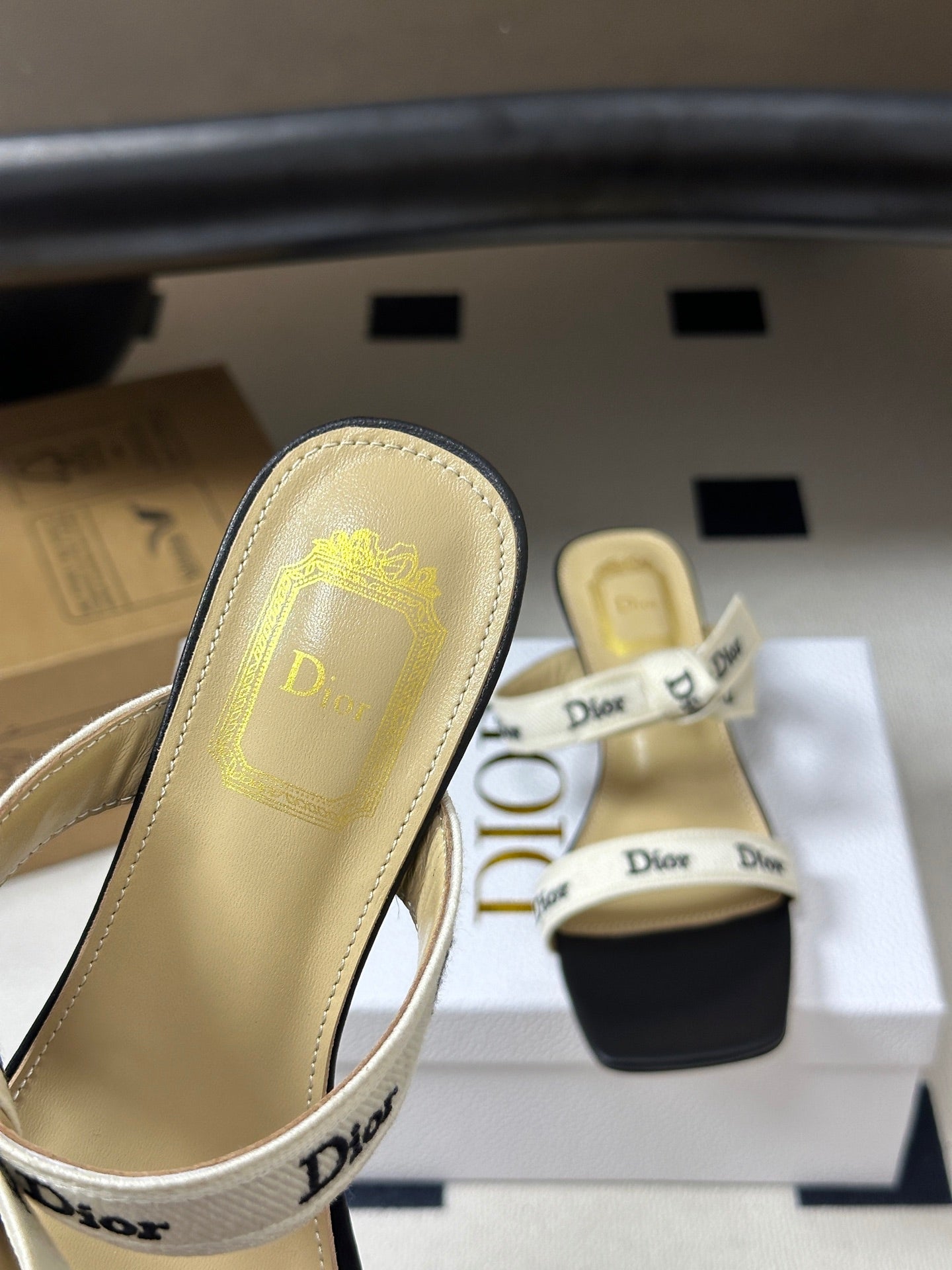 DIOR 26S J'ADIOR MULE SANDALS 35MM IN BLACK CALFSKIN WITH WHITE LOGO RIBBON