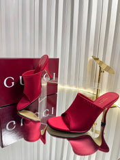 GUCCI 26S HIGH-HEELED SANDALS 100 MM IN RED SATIN