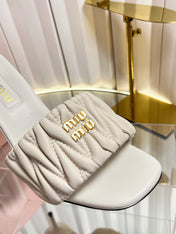 MIUMIU 26S HIGH-HEEL MULE SANDALS 85MM IN LIGHT BEIGE CALFSKIN GOLD HARDWARE