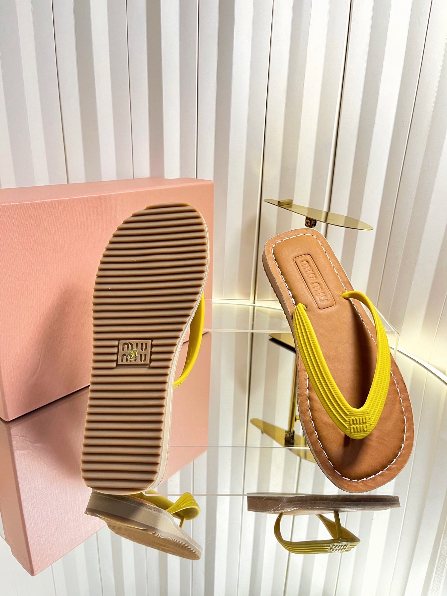 MIUMIU 26S THONG FLAT SANDALS IN YELLOW CALFSKIN