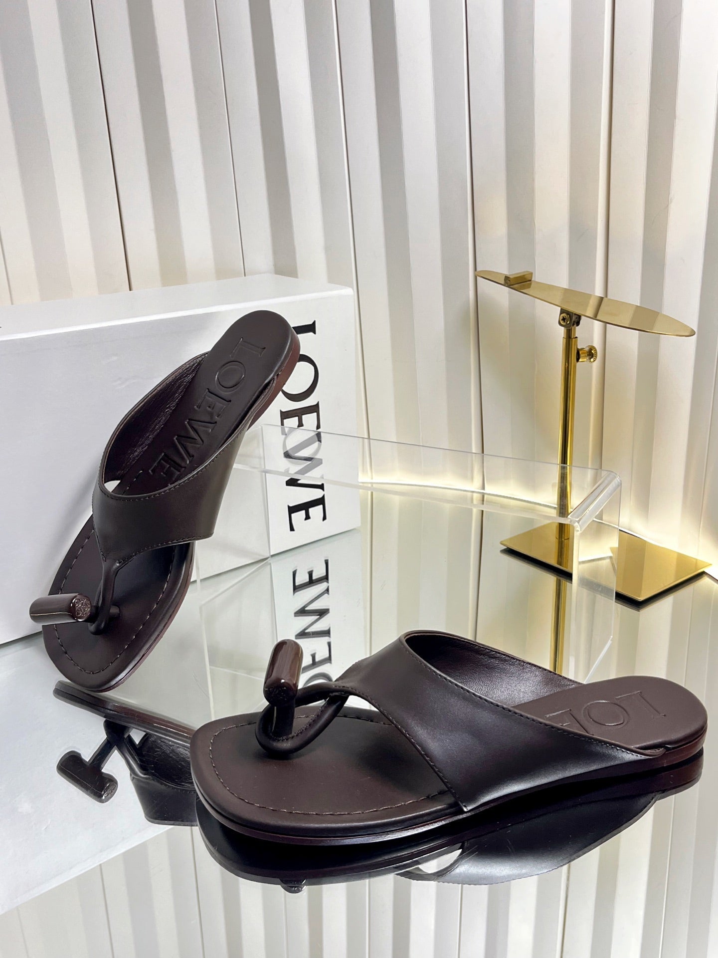 LOEWE 26S THONG SANDALS IN DARK BROWN CALFSKIN