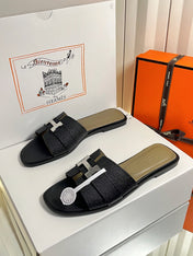 HM 26S ORAN SANDALS IN BLACK EPSOM CALFSKIN SILVER HARDWARE
