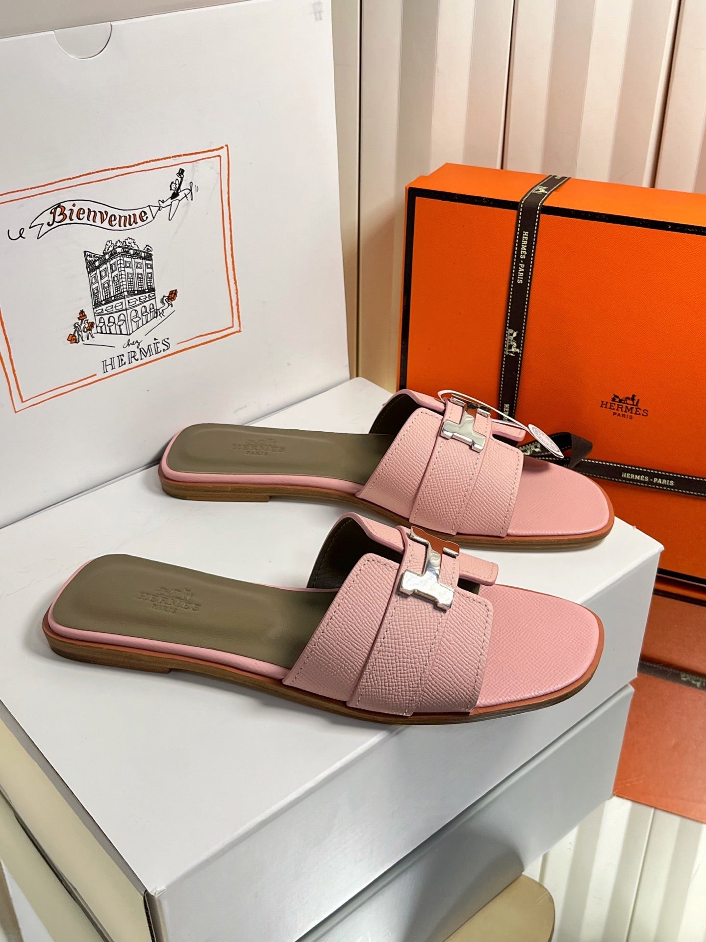 HM 26S ORAN SANDALS IN PINK EPSOM CALFSKIN SILVER HARDWARE