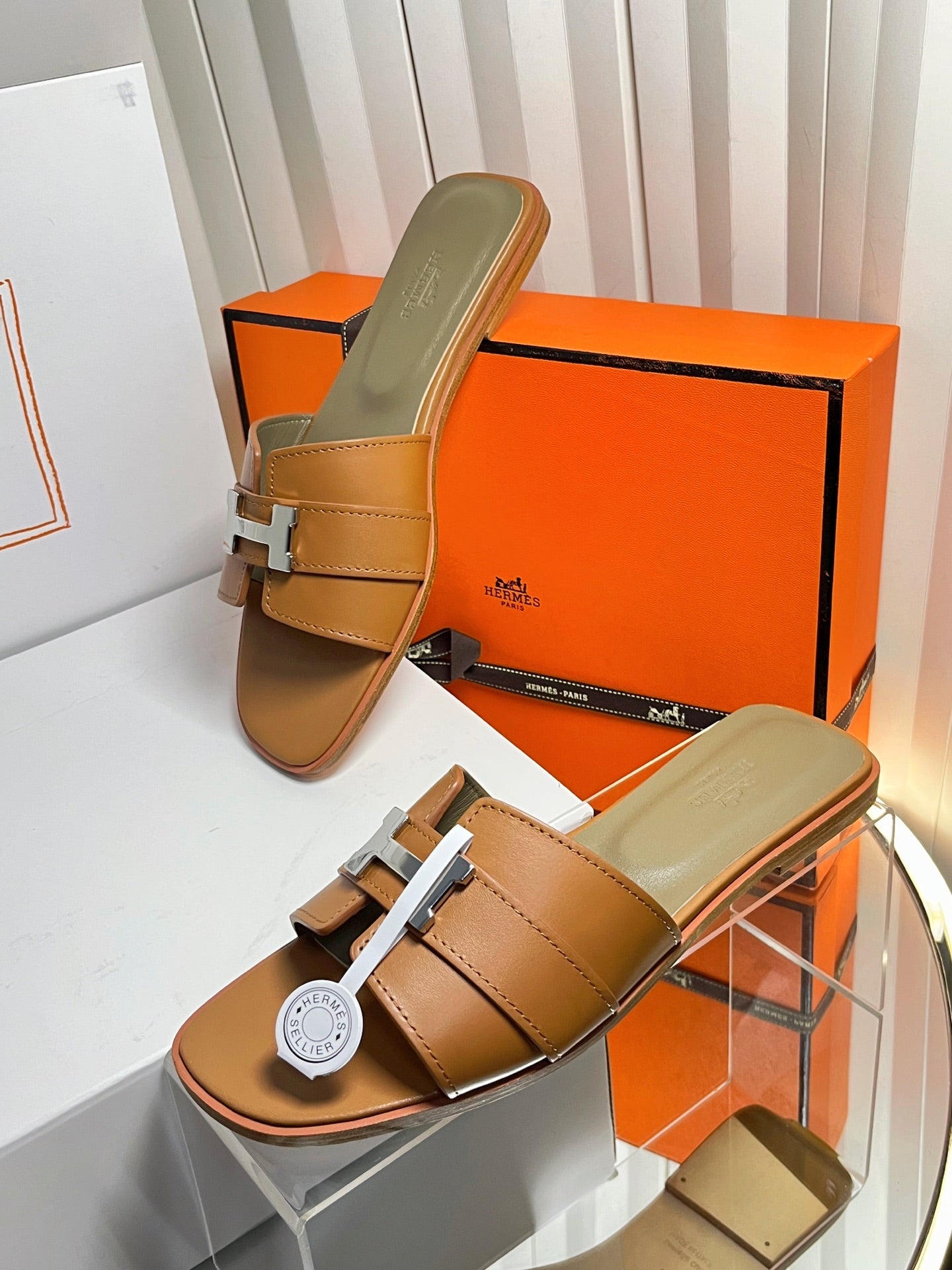 HM 26S ORAN SANDALS IN CARAMEL BROWN CALFSKIN SILVER HARDWARE
