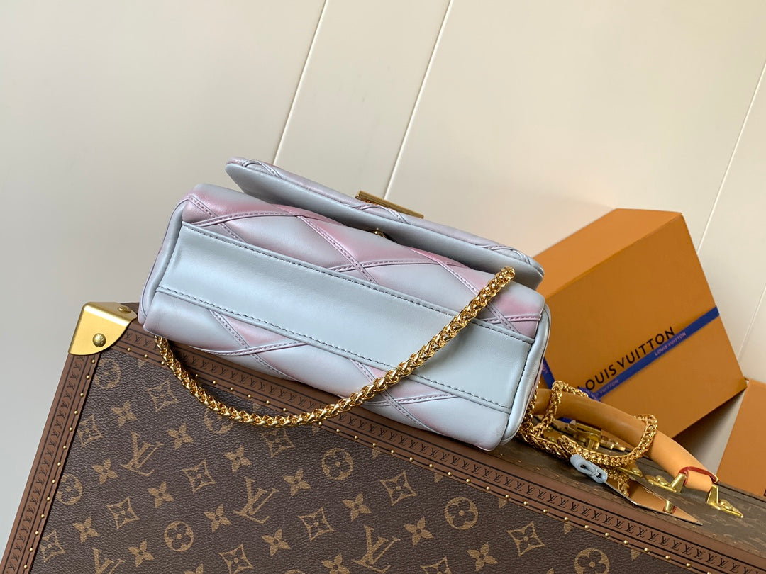 LV 25S GO-14 MM 23 IN LAVENDER GRAY QUILTED LAMBSKIN GOLD HARDWRE
