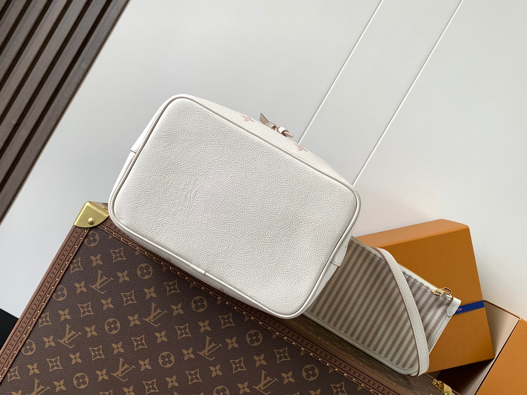 NÉONOÉ 26 IN WHITE AND PINK MONOGRAM CANVAS