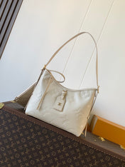 CARRYALL BAG 30 IN WHITE MONOGRAM CALFSKIN GOLD HARDWARE