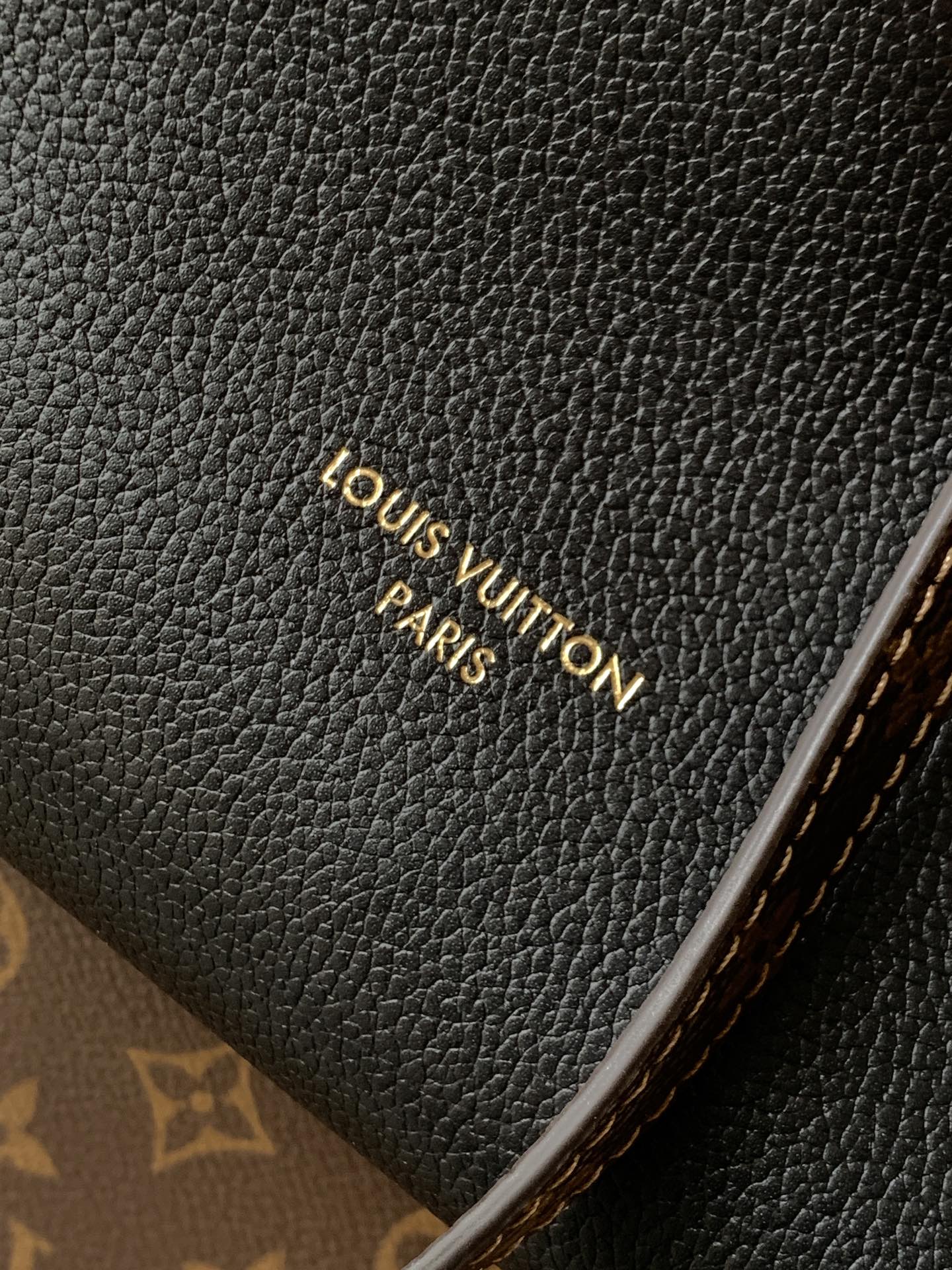 LV EXPRESS TRAVEL 45 IN BLACK CALFSKIN