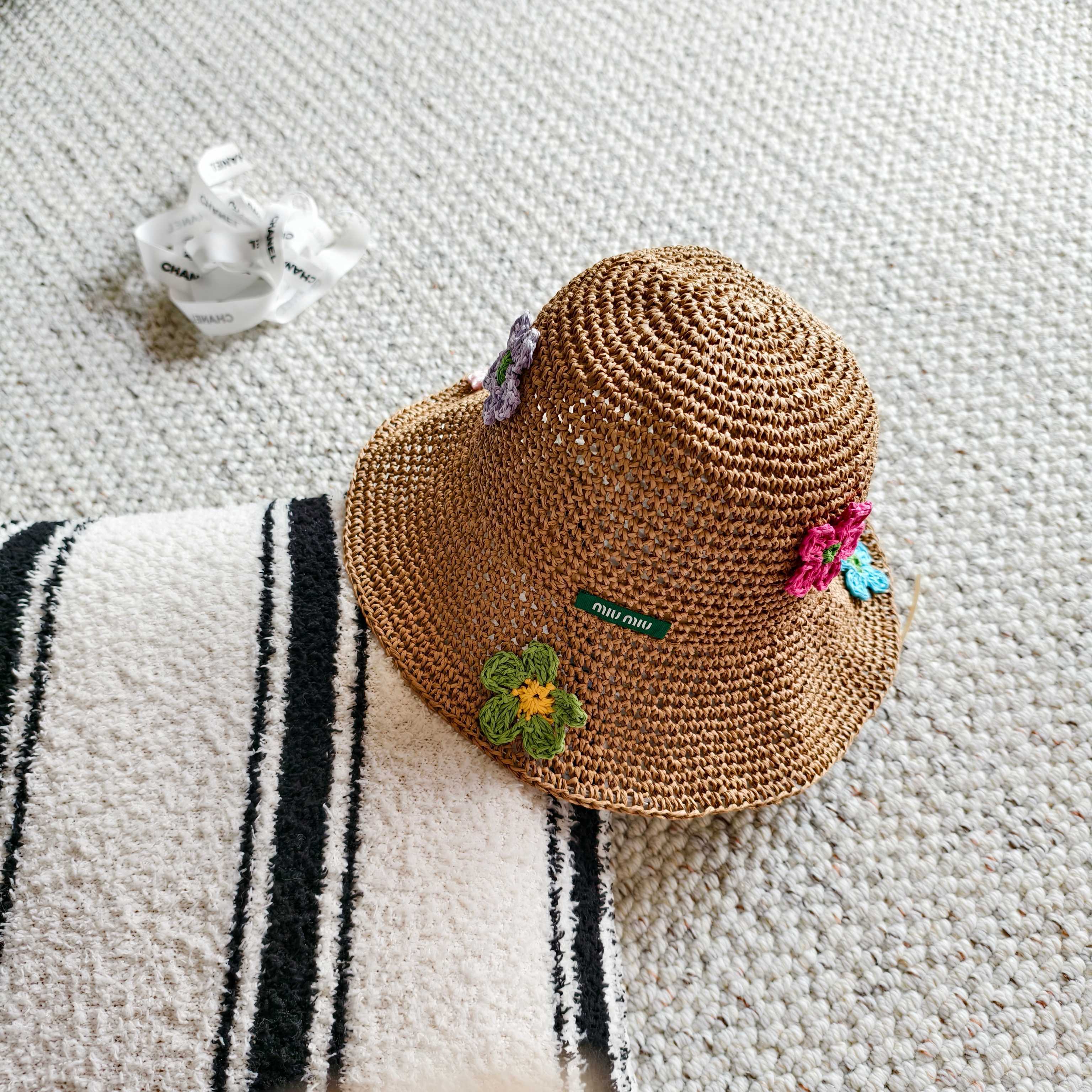 MIUMIU STRAW BUCKET HAT STYLE 39