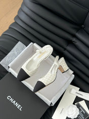 HIGH SLINGBACK IN WHITE TWEED AND BLACK LAMBSKIN
