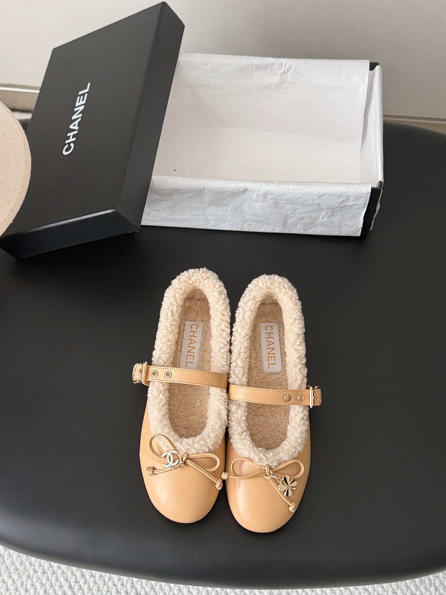 CHANEL 26S MARY JANE FLATS IN BEIGE LAMBSKIN AND SHEARLING