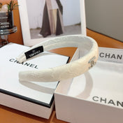 CHANEL 26S HEADBAND IN WHITE SILK 505272