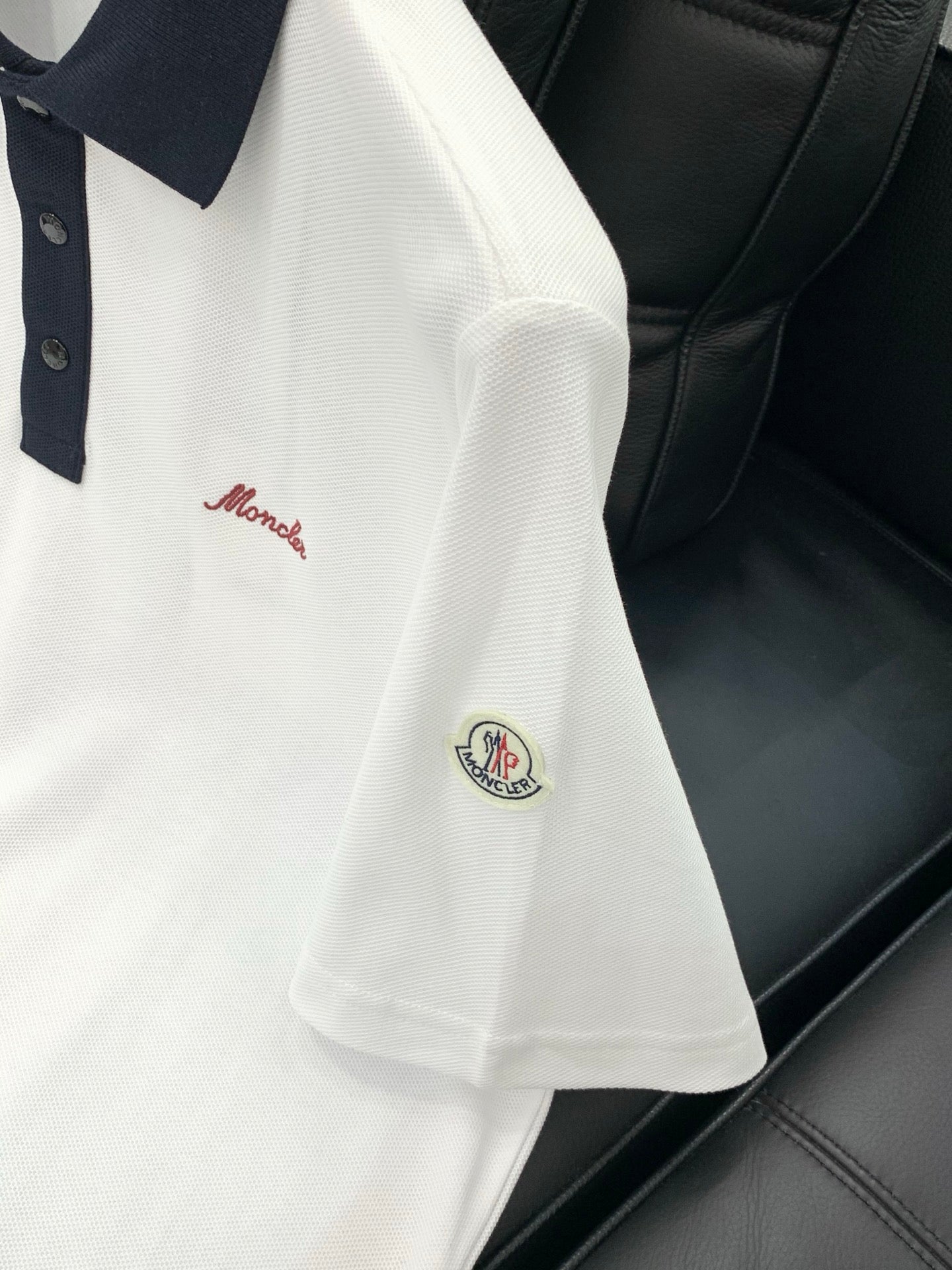 MONCLER 26S SHORT-SLEEVE POLO T-SHIRT 507
