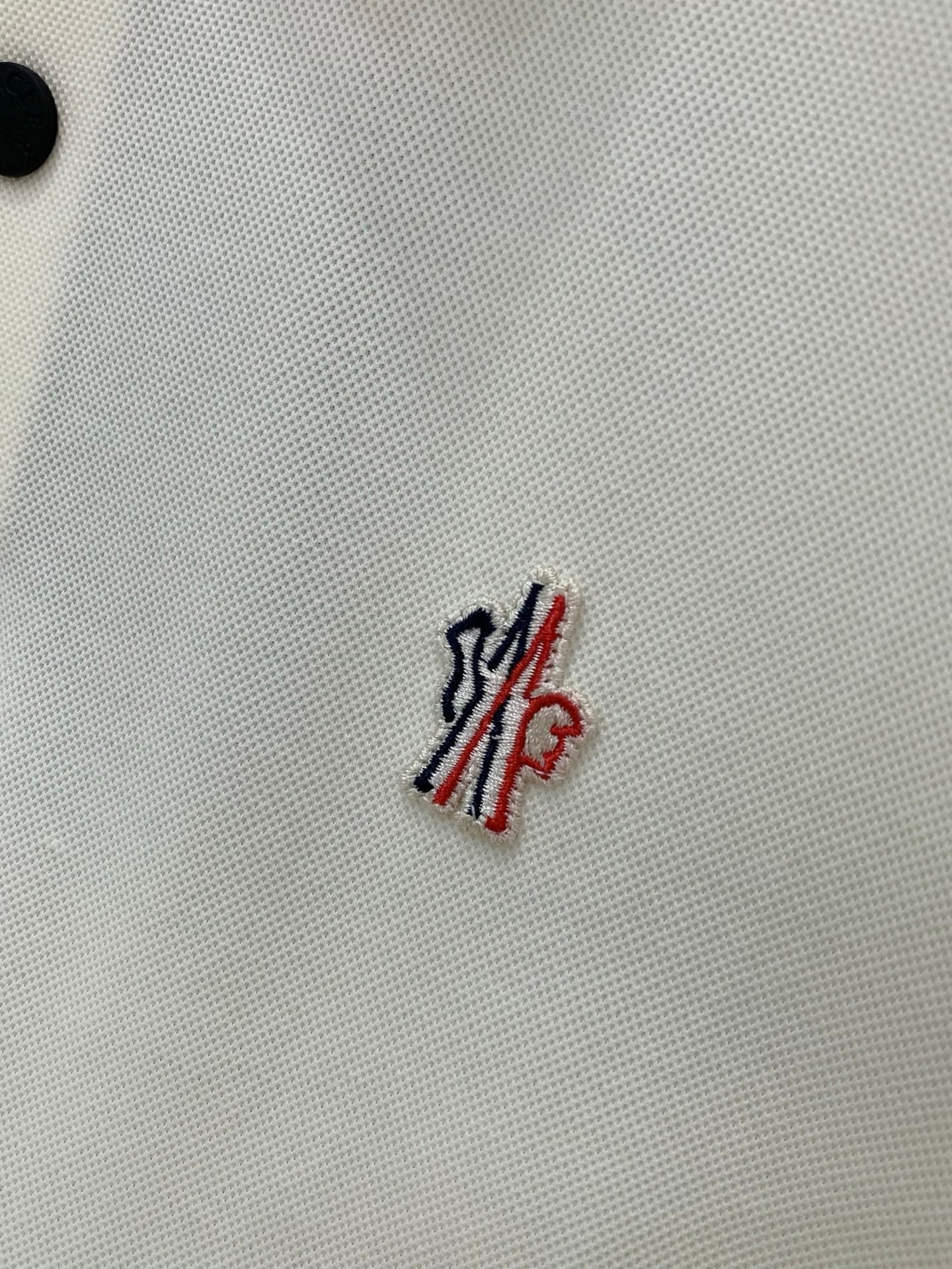 MONCLER 26S POLO SHIRT 547