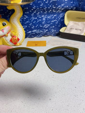 CAT EYE SUNGLASSES 567469 IN GREEN CLEAR ACETATE