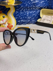 CAT EYE SUNGLASSES 567470 IN BLACK ACETATE GREY SMOKE LENS