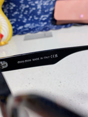 RUNWAY SUNGLASSES 567509 IN BLACK ACETATE BLACK LOGO
