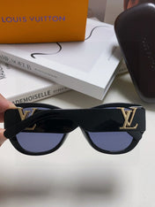 ICON CAT EYE SUNGLASSES 570249 IN BLACK ACETATE