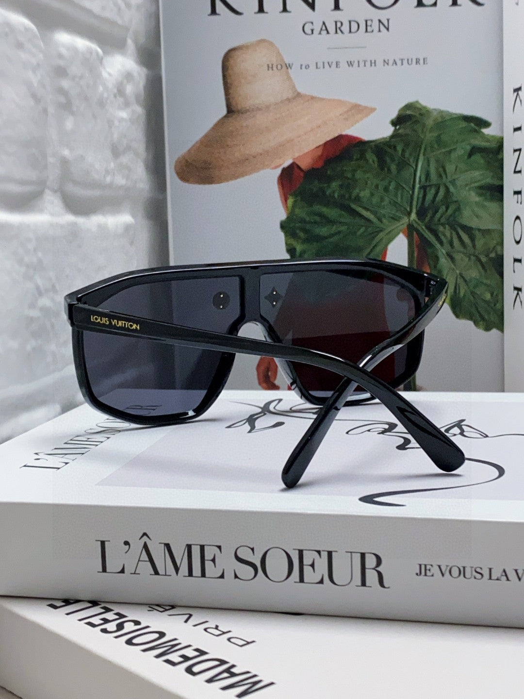 WAIMEA SUNGLASSES 570270 IN BLACK ACETATE