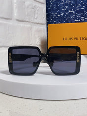 SQUARE SUNGLASSES 571657 IN BLACK ACETATE