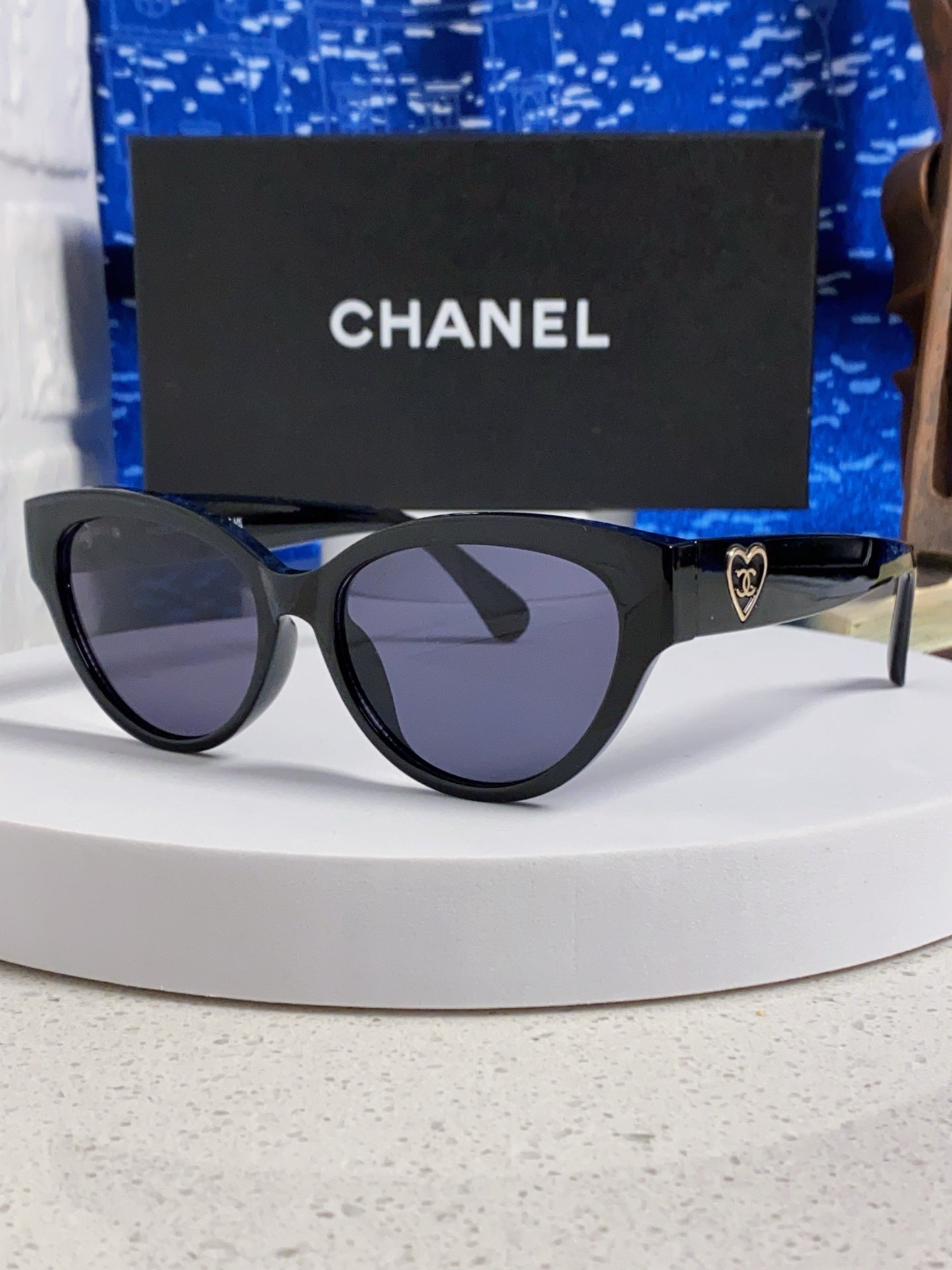 CHANEL 26S BUTTERFLY SHAPE IN ACETATE 417194