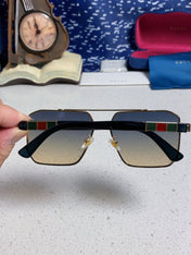 GUCCI 26S SQUARE FRAME IN METAL 420479