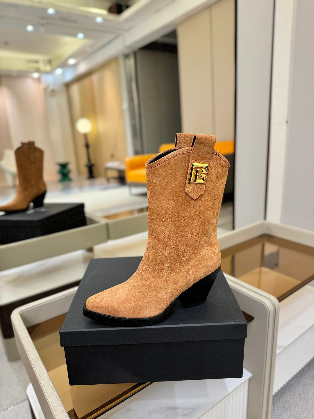 BALMAIN 26S COWBOY ANKLE BOOTS 65 MM IN BROWN SUEDE