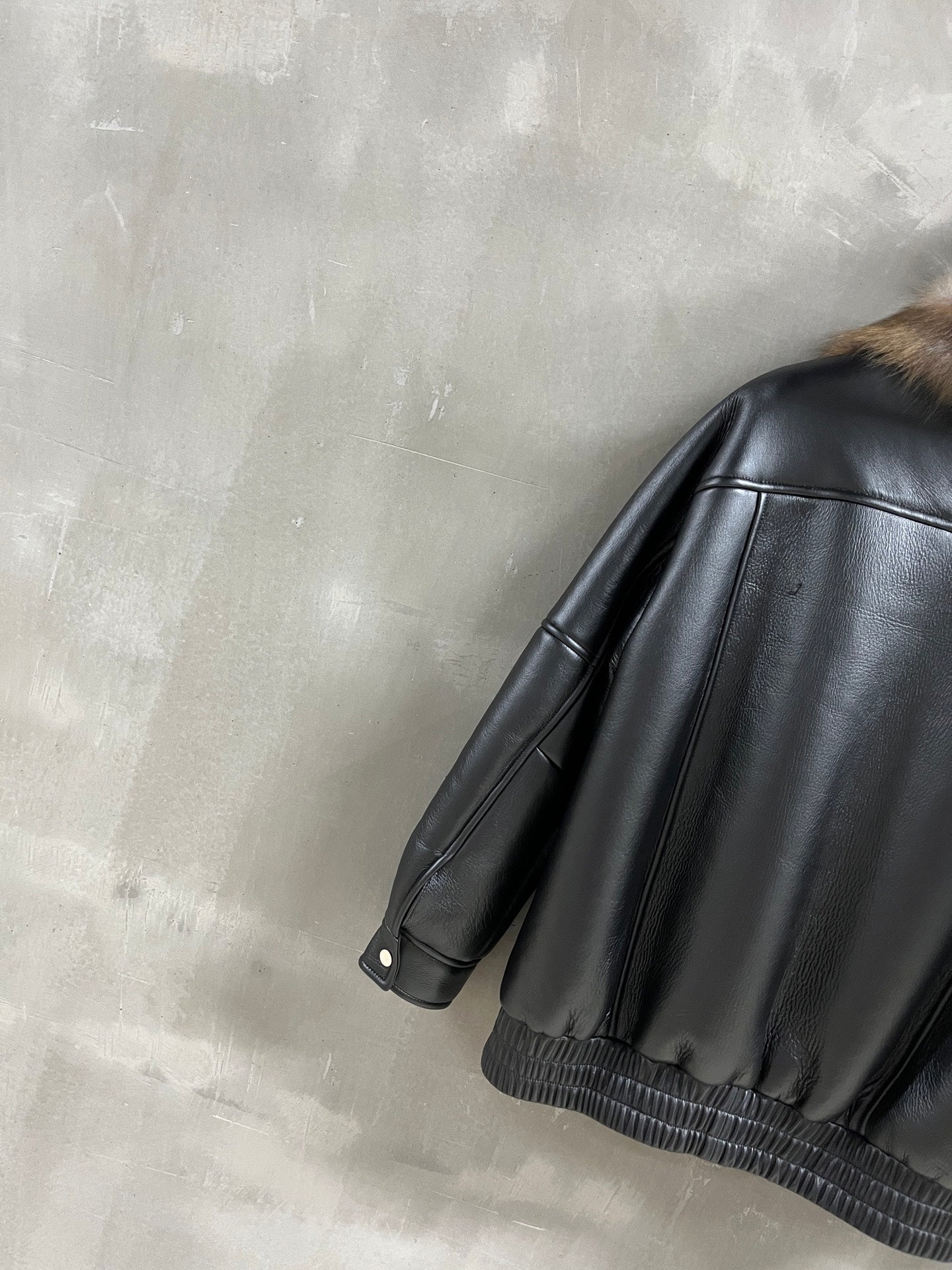 YSL 25S LEATHER JACKET STYLE 142