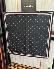 CHANEL 25S SCARF 90 IN SILK 730537
