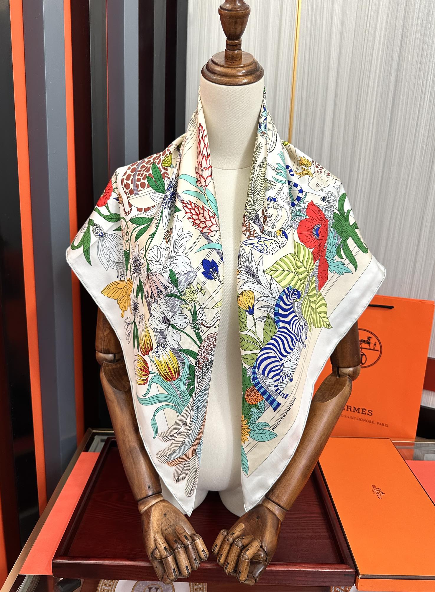 HERMES 25S SCARF 90 IN SILK 735741