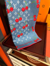 LV SCARF 90 CM IN SILK 04