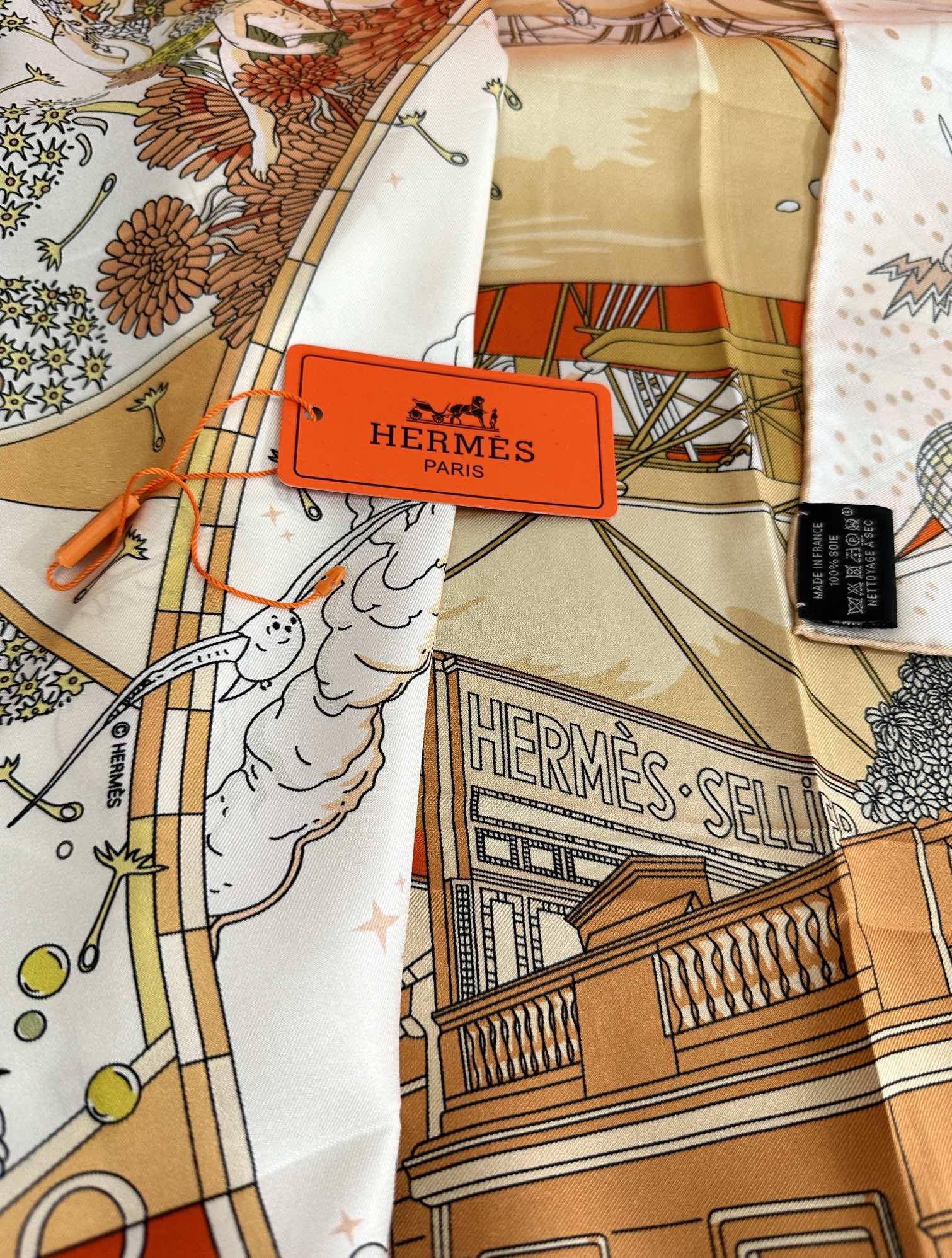 HERMES 26S PRINTED SQUARE SCARF 90 IN SILK 312025
