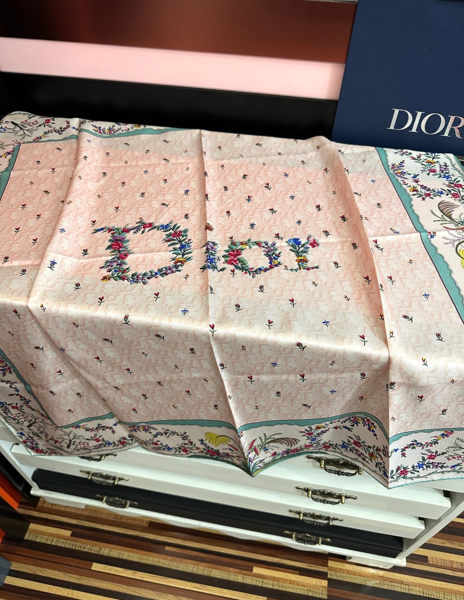 DIOR 26S SCARF 90 IN SILK 424325