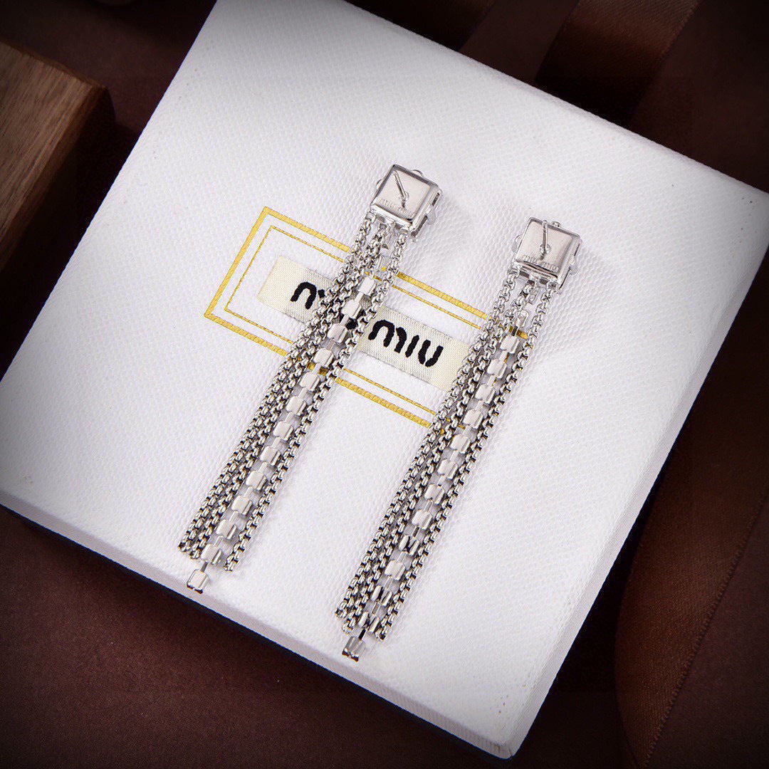 MIUMIU 26S SQUARE CRYSTAL CASCADE TASSEL DROP EARRINGS IN SILVER TONE METAL 635075