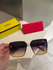FIRST CRYSTAL SQUARE FRAME SUNGLASSES 2209 IN ACETATE